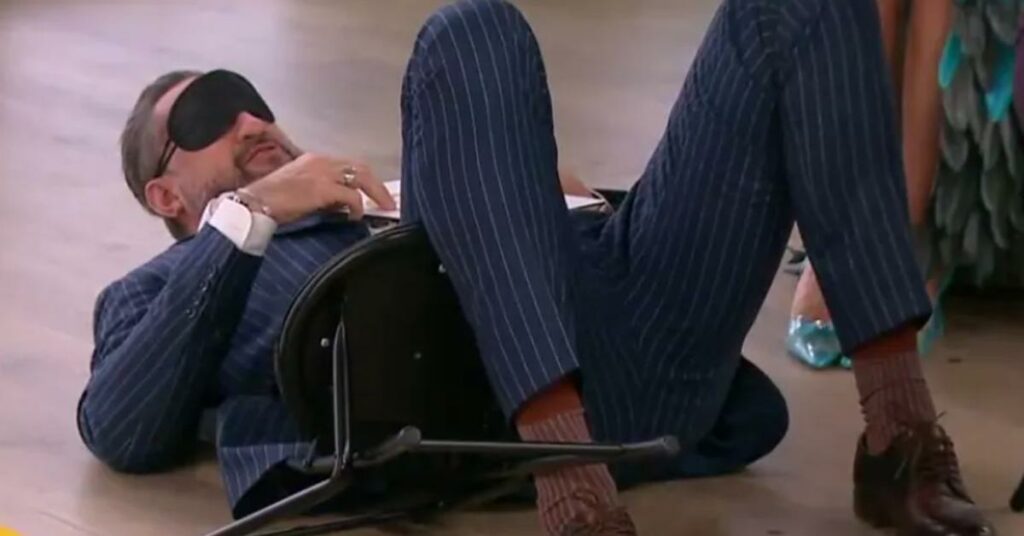 Marcin Prokop wpadka na wizji załamało się krzesło