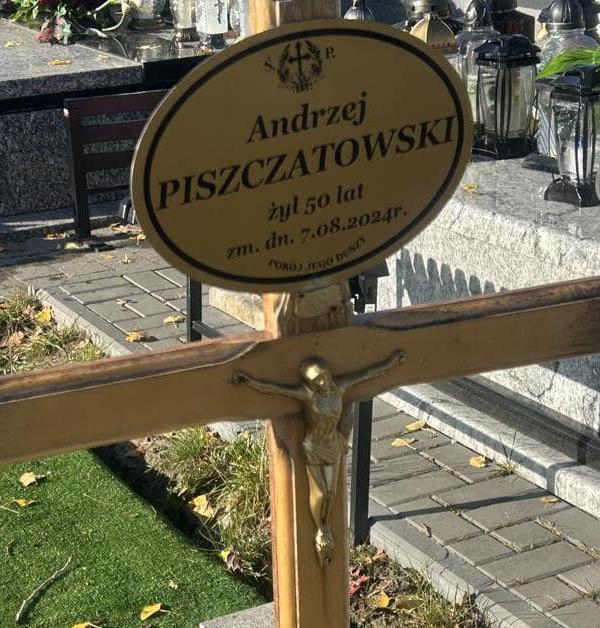 Chłopaki do wzięcia: grób Andrzeja