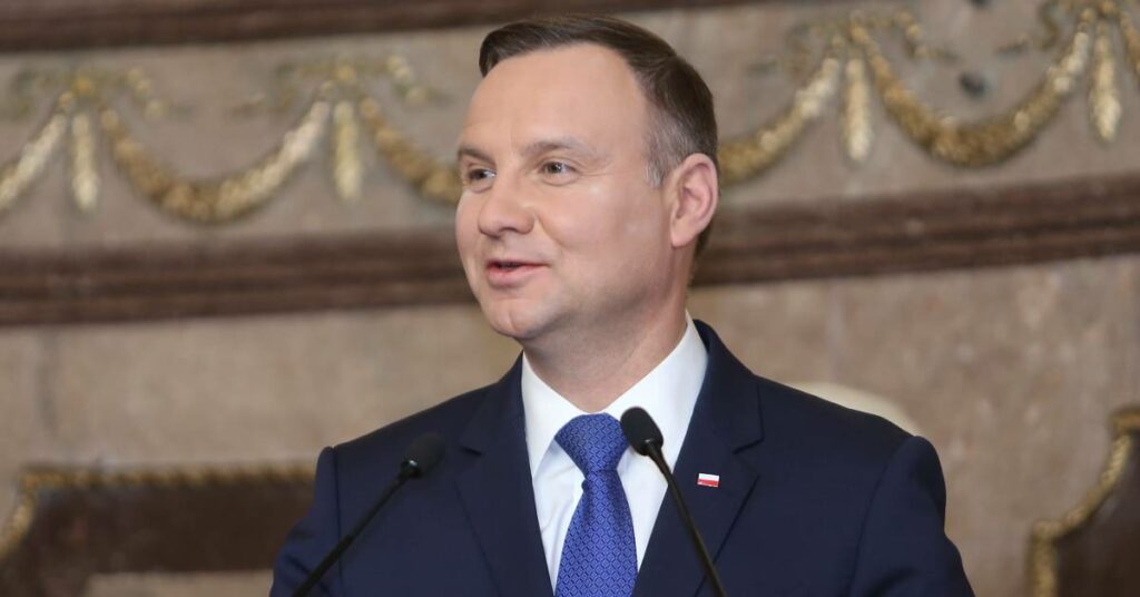 Andrzej Duda pokazał zdjęcie przelewu! Tyle wynosi jego prezydencka emerytura