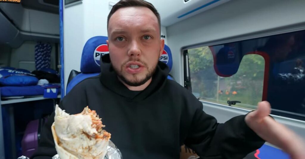 Ile można zarobić na filmikach o jedzeniu? Książulo zbija na YouTube fortunę