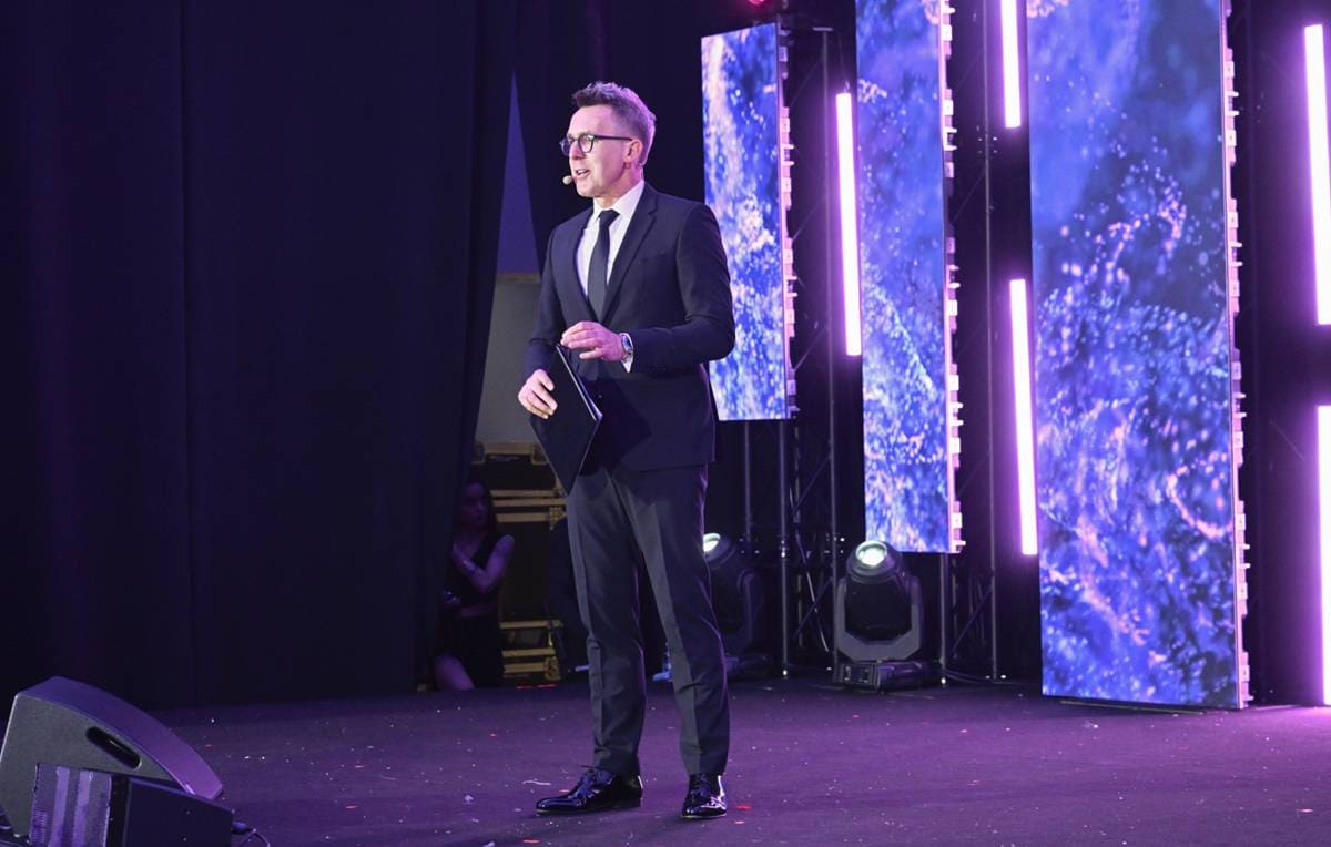 Maciej Kurzajewski prowadził galę Mrs. Poland International 2026 fot. Jacek Kurnikowski/Akpa - materiały prasowe